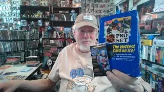 Ripping 2023 Upper Deck Ice & 1990 Pro-Set Hockey Packs Looking for Hall of Famers and VGK cards.