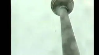 Berliner Fernsehturm - Rupert Hirner Bungy Jumping