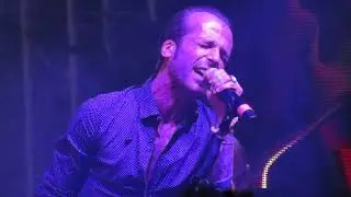 I Tazenda suonano e cantano 