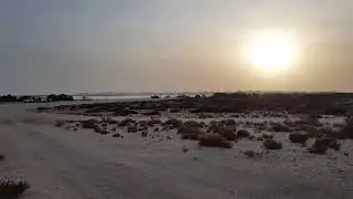 Al Thakhira Beach Qatar v1