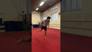 Clutch landing 🤏💀 #limbogravity #limbo #tricking #backflip  #flips #inspiration #airtime #slowmo
