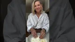 FLUFFY & LIGHT BUTTERMILK SCONES