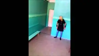 Девочка напугала девочку