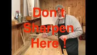 Никогда так не делайте! Некоторые говорят, что никогда не следует затачивать лезвия НА верстаке! ...