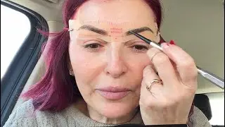 Had about 15 minutes yesterday to do my makeup I the car.     #car #makeuptutorial #makeuphacks