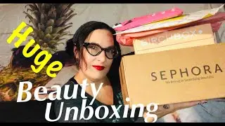 Huge Budget friendly (under $15) Beauty, Makeup, & Skincare subscription Unboxing - August 2020
