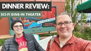 Dinner at Sci-Fi Dine-In Theater 🛸 | Gluten Free & Food Allergy Review