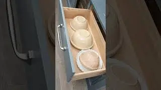 A brief 60 second 'one minute wonderment' tour of a bespoke kitchen.