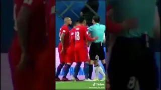Kimmich vs Vidal 😳 #BOSSUpYourGame #soccer #football #shorts