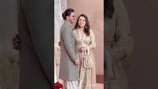 Shahrukh Khan & better half Gauri Khan together looks awesome 💖 #love #bollywood #shahrukh #ytshorts