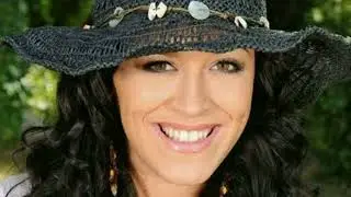 Leanne Crow Biography Wiki Height Weight Wiki...
