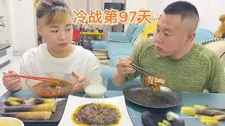 Cold War Day 97.Cook and eat for yourself!#eating show#eating challenge#asmr eating#funnyvideo#funny