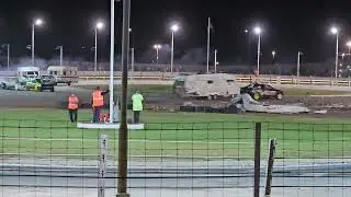 Yarmouth Banger Caravan Race #banger #bangerracingcrashes #cars #crash #carlover #car 