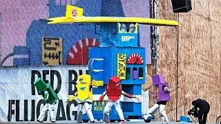 Выступление команды Retro Ride и робота Алиса Железняк на Red Bull Flugtag 2013 в Москве
