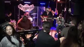 Brickhouse sexmachine Fusion Monday jamsession in The Waterhole Amsterdam Alex Manuputty