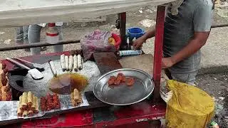 Bangladeshi Street Food. Chicken Roll Parota. RAYHAN's food vlog