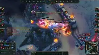 Shaco trolling the enemy