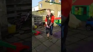 36kg kettlebell squat jump upright row 💪