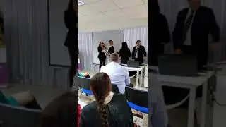 Директор компании LClub. Вручение подарков и поздравлений от компании L-Club. Л Клаб.  Lclab. L Club