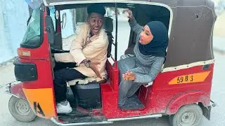 MOOTO BAJAAJ KU WADAY MOGADISHU DHEXDEEDA QOSOLKA ADUUNKA