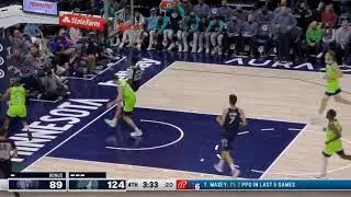 JARRETT CULVER CRAZY DUNK OVER LEANDRO BOLMARO!!! DUNK OF THE YEAR????????