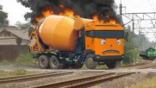 Wow Ada Truk Kontainer Besar, Truk Beton, Truk Molen, Bus Telolet Mirip Chris Dan Teman Teman Tayo