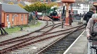 No.528 locomotive 🚂 on the turntable at Minehead railway station this morning.18.10.25.