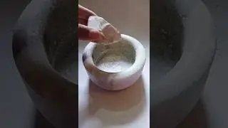 white khadi (chalk) crushing #asmrsound #crunchyasmr #satisfying