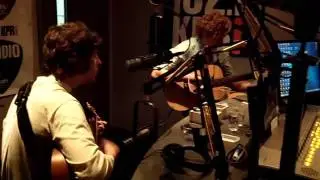 KPRi Studio i performance with The Kooks