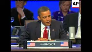 Obama leads summit leaders in observing moment''s silence