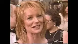 Golden Globe Red Carpet arrivals 2001 - Female celebs interviews variety