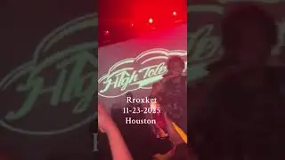 RRoxket live in Houston at tkey vs tony show #rroxket #liltony #rap #houston