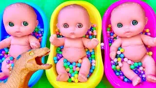 Satisfying Mixing Funny Candy Makeup in 3 Bathtubs Toy ASMR Magic M&M's Slime Rainbow Glitter Pearls