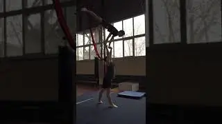 Hand to hand duo Alex/Vlad