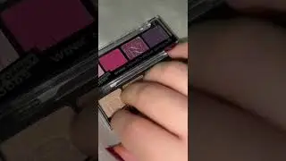 Fast Tapping on Makeup Asmr #makeupasmr #asmrmakeup #asmrmakeuptriggers
