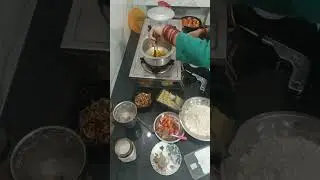 चिकन का सालान गरमा गरम रोटी चावल की रेसिपी Daily vlog with Huda is live @Dailyvlogwithhuda-c5w 