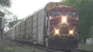 CP 8852 leads CPKC 234 in Chesterton