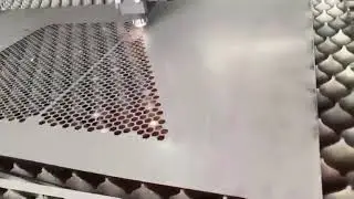 High Speed Flying fiber laser cutting machine