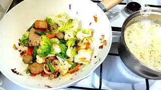 #ผัดกรเพรามาม่า#to cook Thai spicy fried noodles salad easy again 😁🍷👍💜####