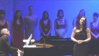 Marina Viotti singing : 