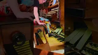 Liszt with organ pedals! #classicalmusic #pipeorgan