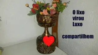 Do lixo ao luxo - garrafão decorado com bijuterias velhas#artesanato#reciclagem