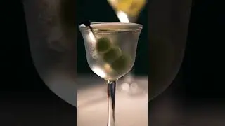 NOT SO DIRTY MARTINI with Vermut Lustau DRY