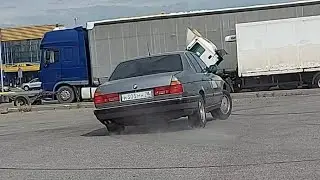 BMW 735 E32 Drift