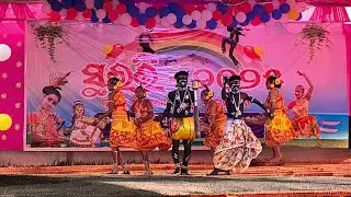 tribal dance performance 🥳🎈.. Adivasi Dance..odisha. #schoolstudents#Suravi.#Traditional Dance