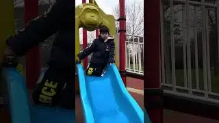 Parkta Monster Trucks Oyunu | Çocuklar İçin Eğlenceli Oyun🤩