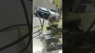 Semi-automatic faceting machine used for rings and bangles making