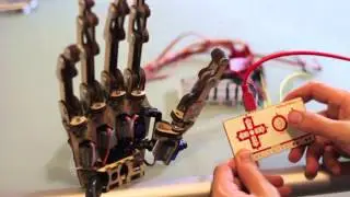 MaKey MaKey + Roy the Robot's Hand