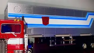 Quick look at Wei Jiang MPP10 Oversized Optimus Prime Trailer
