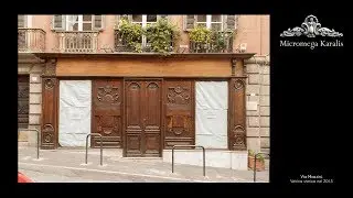 Antiche vetrine e portoncini di negozi a Cagliari